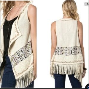 Miss Me Womens Vest Size Large Ivory Tribal Boho Fringe‎ Embroidery